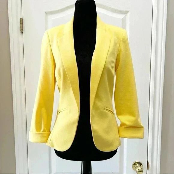 Ricki’s Blazer Ponte Knit Cropped Open  Front Yellow Size XS - Picture 13 of 13